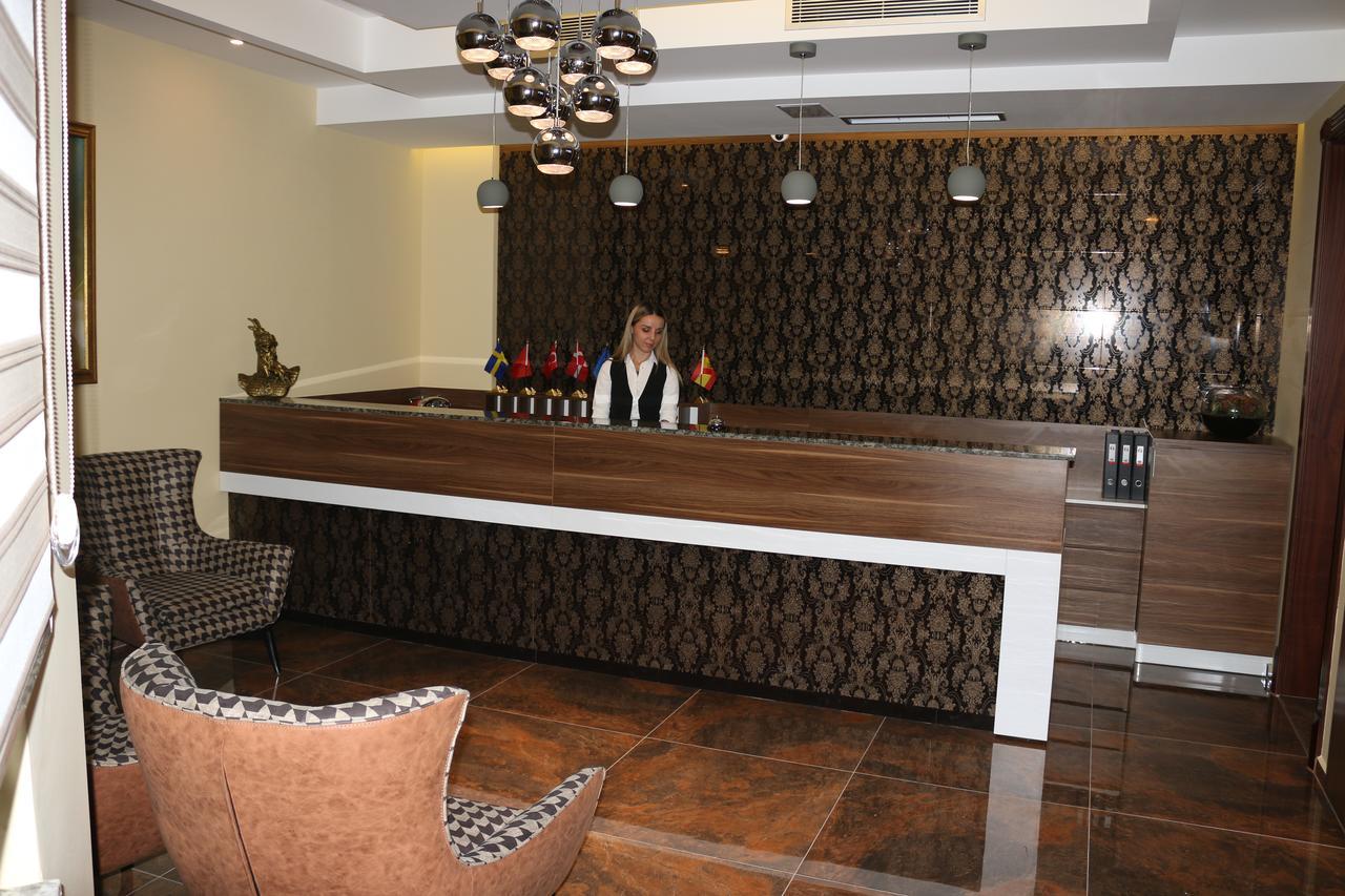Hotel Admiral Призрен Экстерьер фото